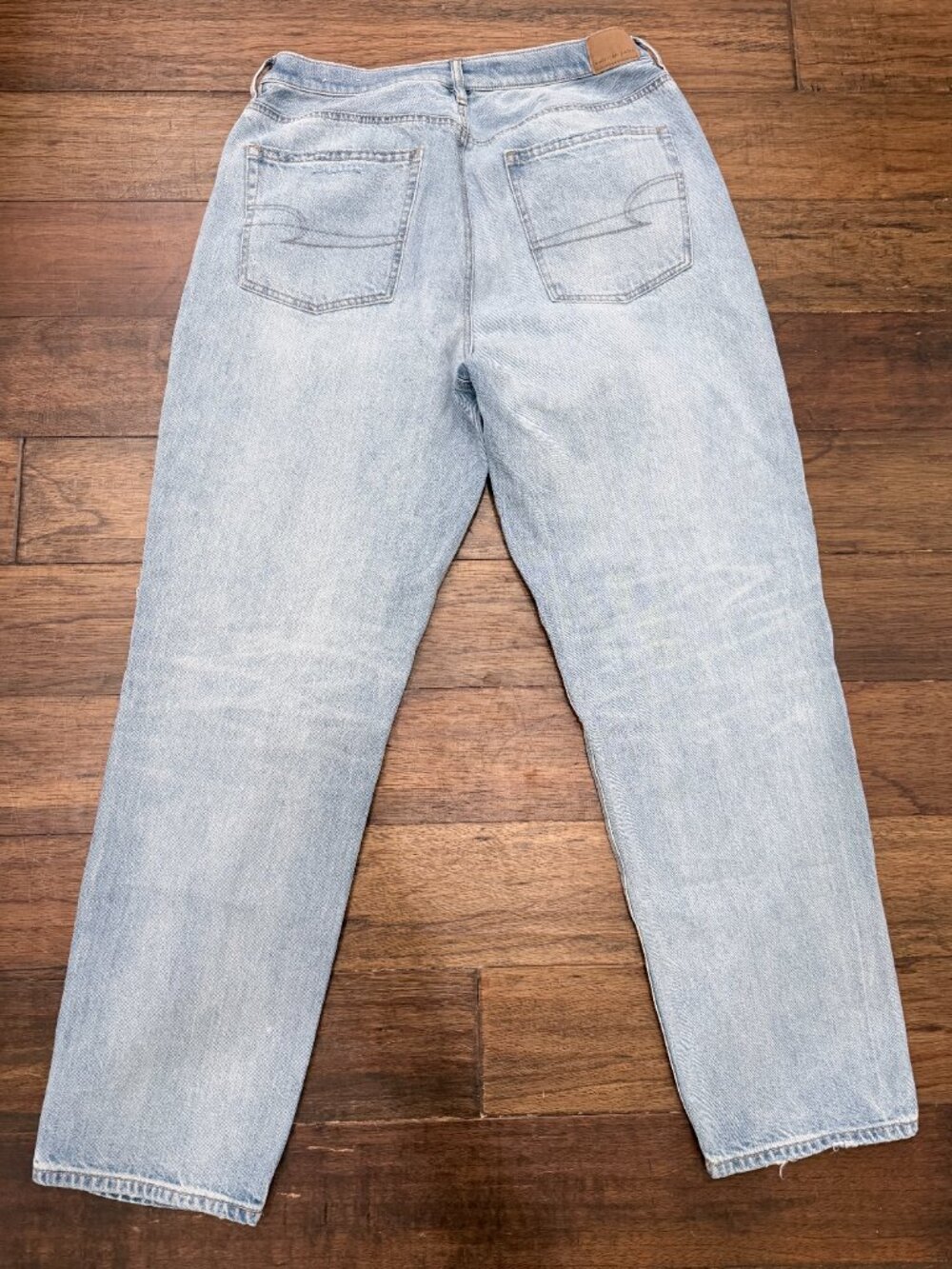 American Eagle Women’s Size 14 X-Long Distressed Straight Light Wash 100% Cotton - Picture 2 of 13